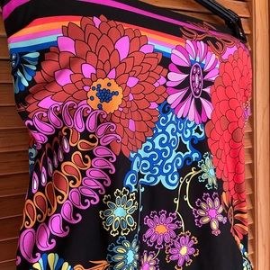 Trina Turk one piece swimsuit size 8 NWT